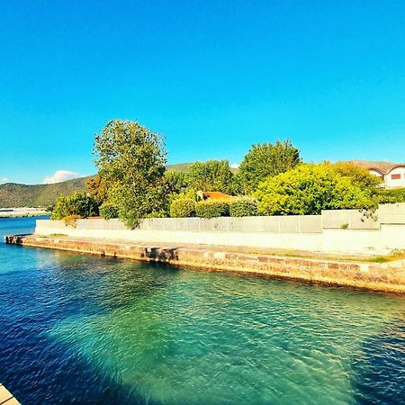 Villa Cecilia Sul Lago Fronte Mare Sperlonga Luaran gambar
