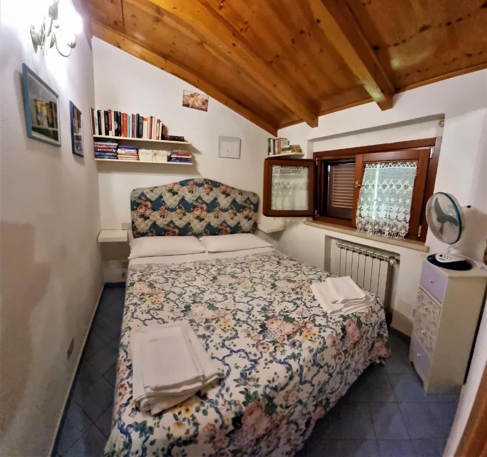 Villa Cecilia Sul Lago Fronte Mare Sperlonga Luaran gambar
